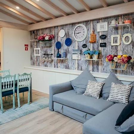 Flowers & Oporto House Holiday home Valadares (Porto)