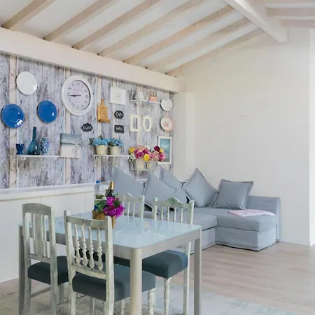 Semesterbostad Flowers & Oporto House Valadares (Porto)