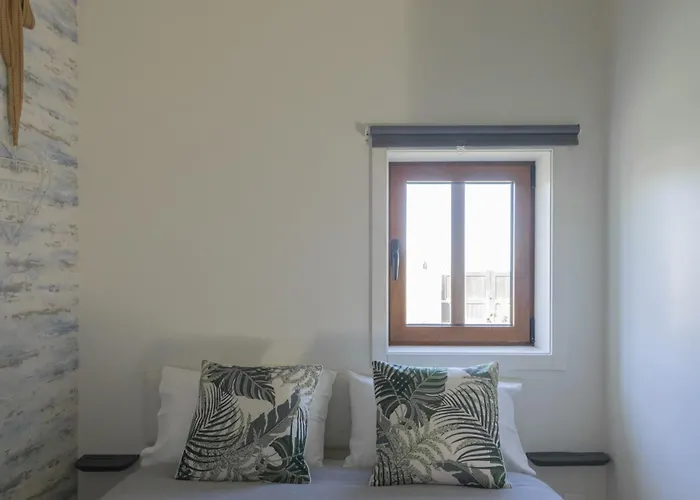 Flowers & Oporto House *